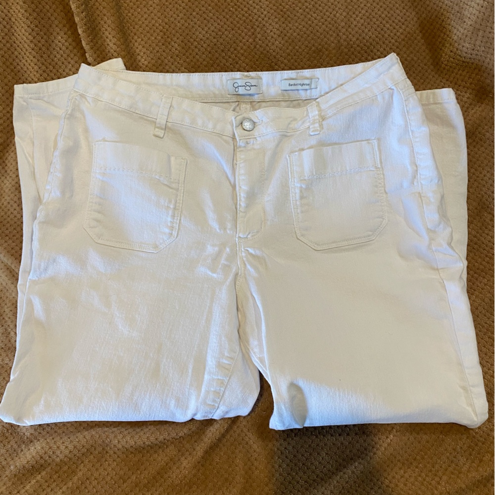 Jessica Simpson White Bardot Highrise Capris Sz 32